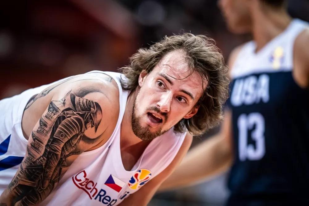 Karsa在日本队比赛中大胜,突破纪录引发热议!的简单介绍 Karsa在日本队比赛中大胜,突破纪录引发热议!的简单介绍